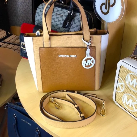 Michael Kors Tan and White Leather Tote - Picture 1 of 12